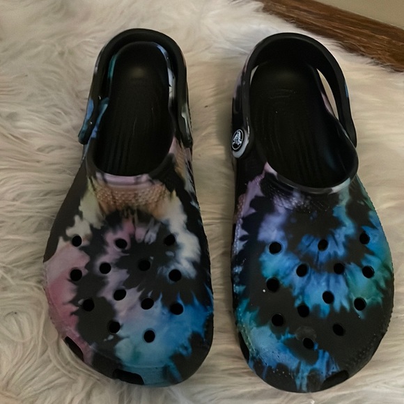 Crocs - Picture 1 of 4